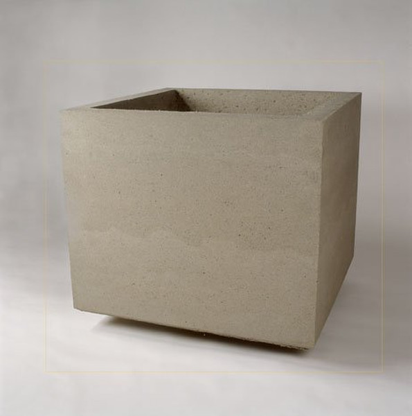 Warwick Square Vase - Made of cement for outdoor use year round